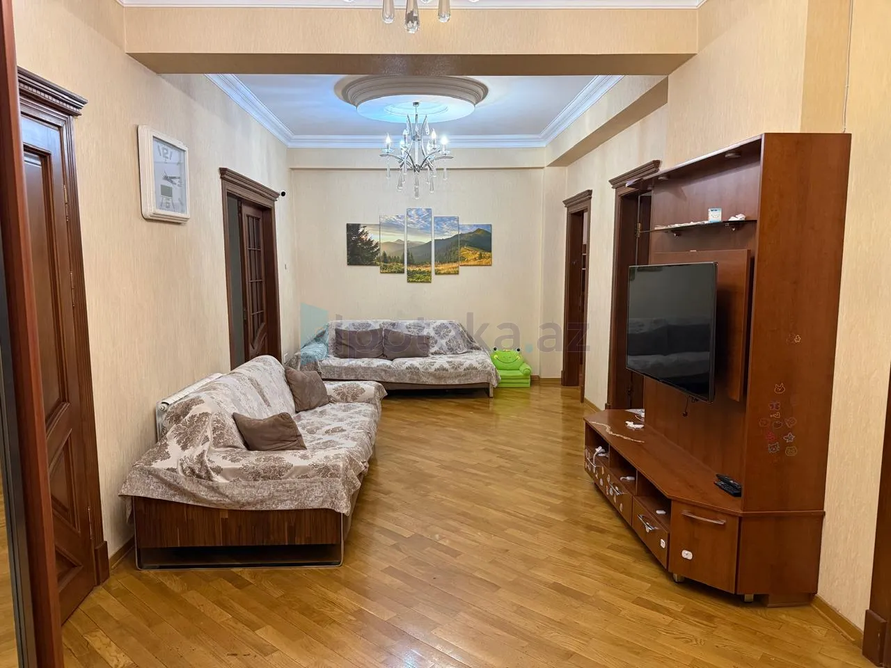 Satılır: 3 Otaq, Yeni tikili, Nəsimi r., 135.00 m² — Bakı
