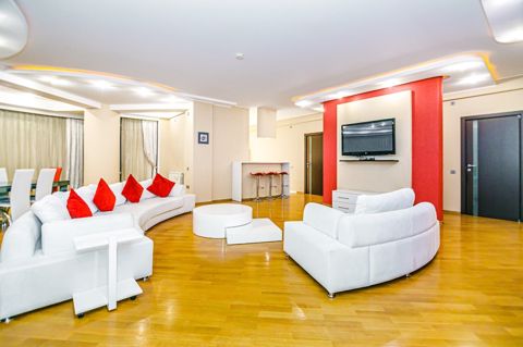İcarəyə verilir 4 otaqlı yeni tikili 200 m² — Bakı