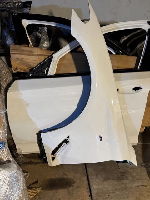 "BMW G30" qanadı və qapısı — Bakı
