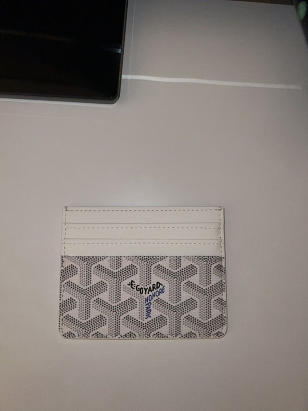 Goyard Saint Sulpice kart qabı – ağ və boz rəng çalarlarında klassik — Cüzdanlar və vizit kartlıqları, Bakı (2)