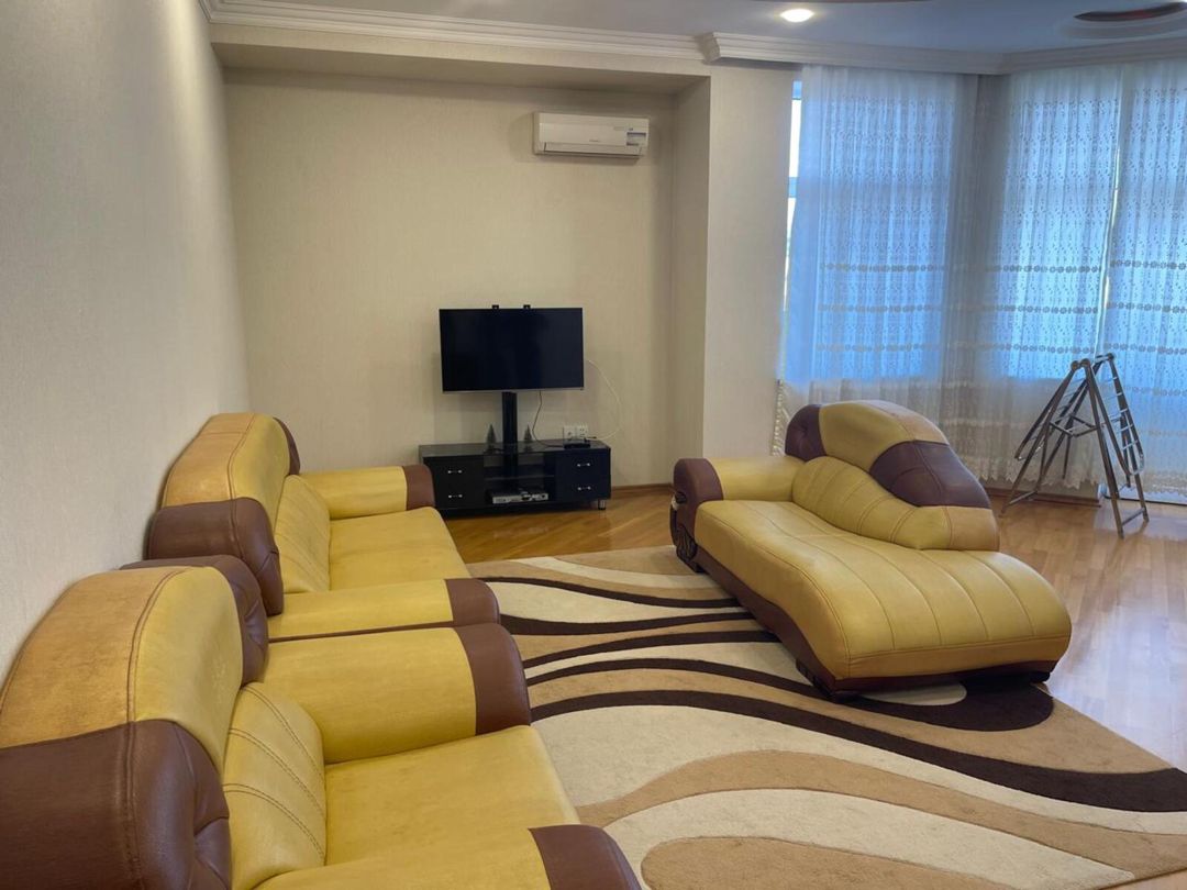 İcarəyə verilir 3 otaqlı yeni tikili 135 m² — Mənzil, Bakı (12)