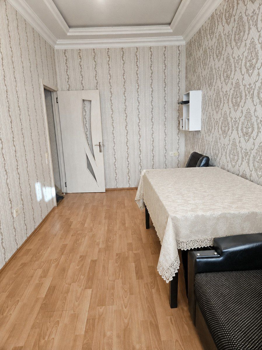Satılır 2 otaqlı köhnə tikili 43 m² — Mənzil, Bakı (6)
