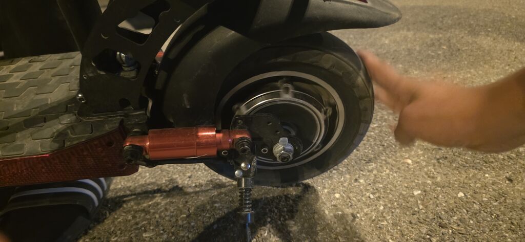 İşlənmiş Elektrik samokat 10", 351 - 500 Vt, 45 km/s, Ünvandan götürmə — İdman, hobi, istirahət, Bakı (3)
