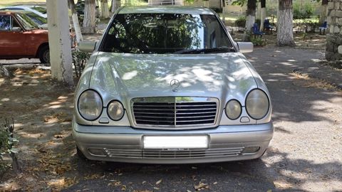 Mercedes E 240, 2.4 L, 1997 il, 435 000 km — Şəki