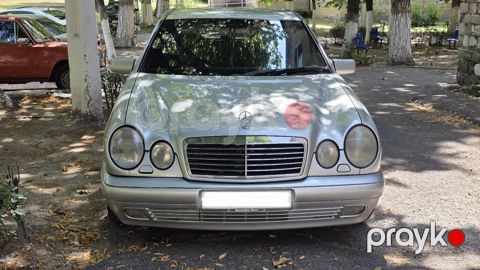 Mercedes E 240, 2.4 L, 1997 il, 435 000 km