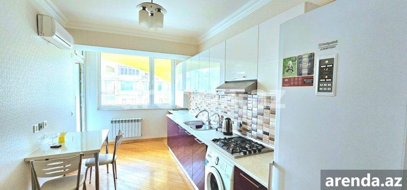 Kirayə (günlük) 3 otaqlı Köhnə Tikili, 28 May metrosu, Absheron Marriott otel, Səbail rayonu — Mənzil, Bakı (8)