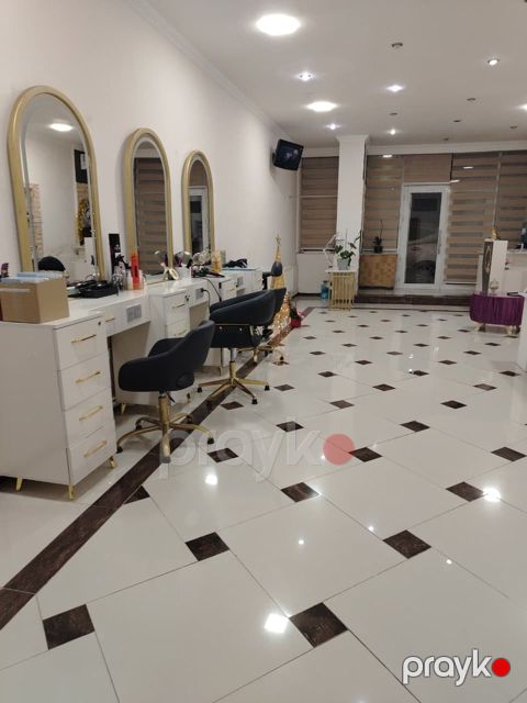 Satılır obyekt 100 m² — Bakı