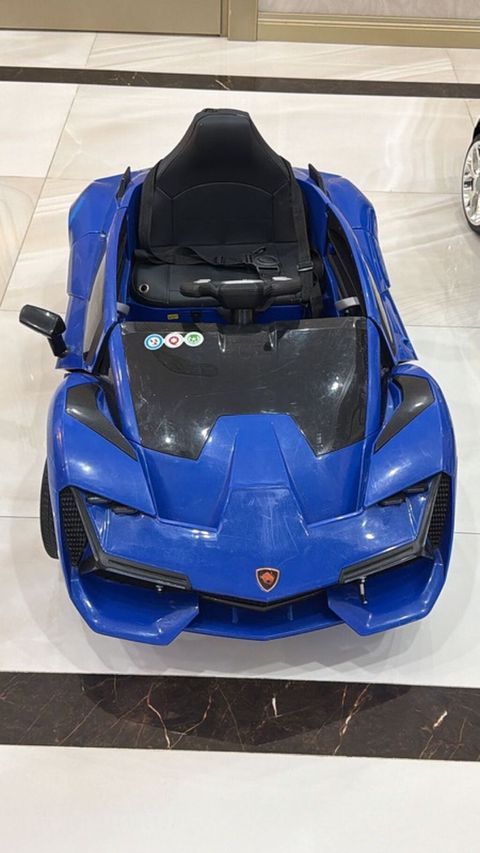 Uşaq üçün elektrikli miniatür avtomobil – sport kupe dizaynı, mavi — Bakı