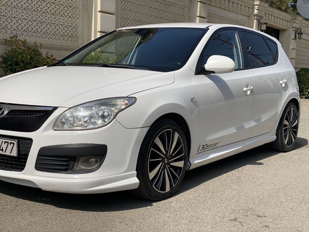 Hyundai i30 Sport hatchback - Kuzov: 5 qapılı hatchback, ağ rəng — Avtomobillər, Digah (7)