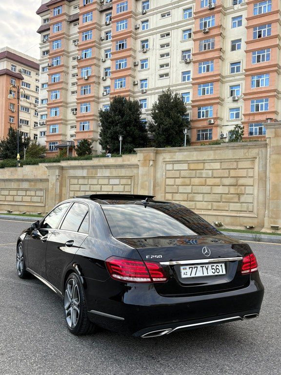 Mercedes E 220, 2.1 L, 2015 il, 247 000 km — Avtomobillər, Bakı (6)