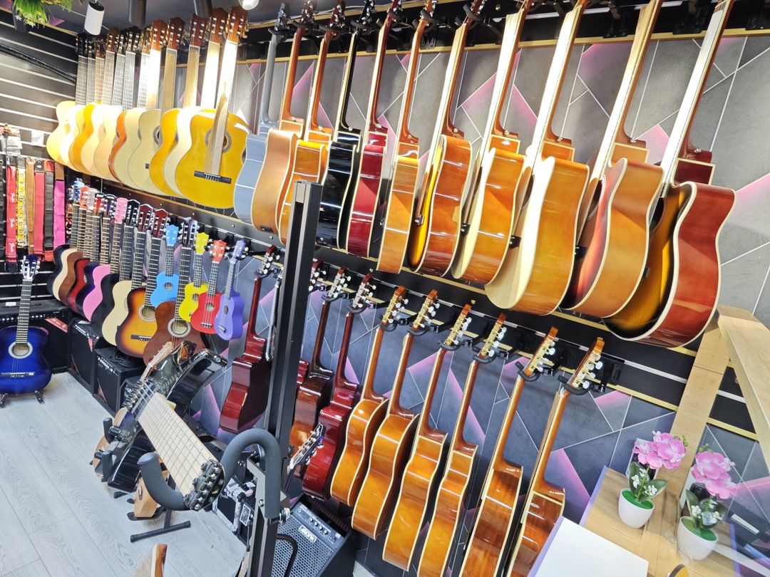 Gitara ukulelelər — Musiqiə alətləri, Bakı (3)
