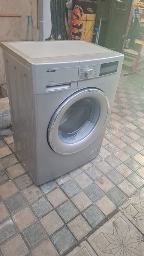 6 KG Şharp Paltaryuyan Satılır tam işlekdi zemanet verilir Catdırılma — Bakı