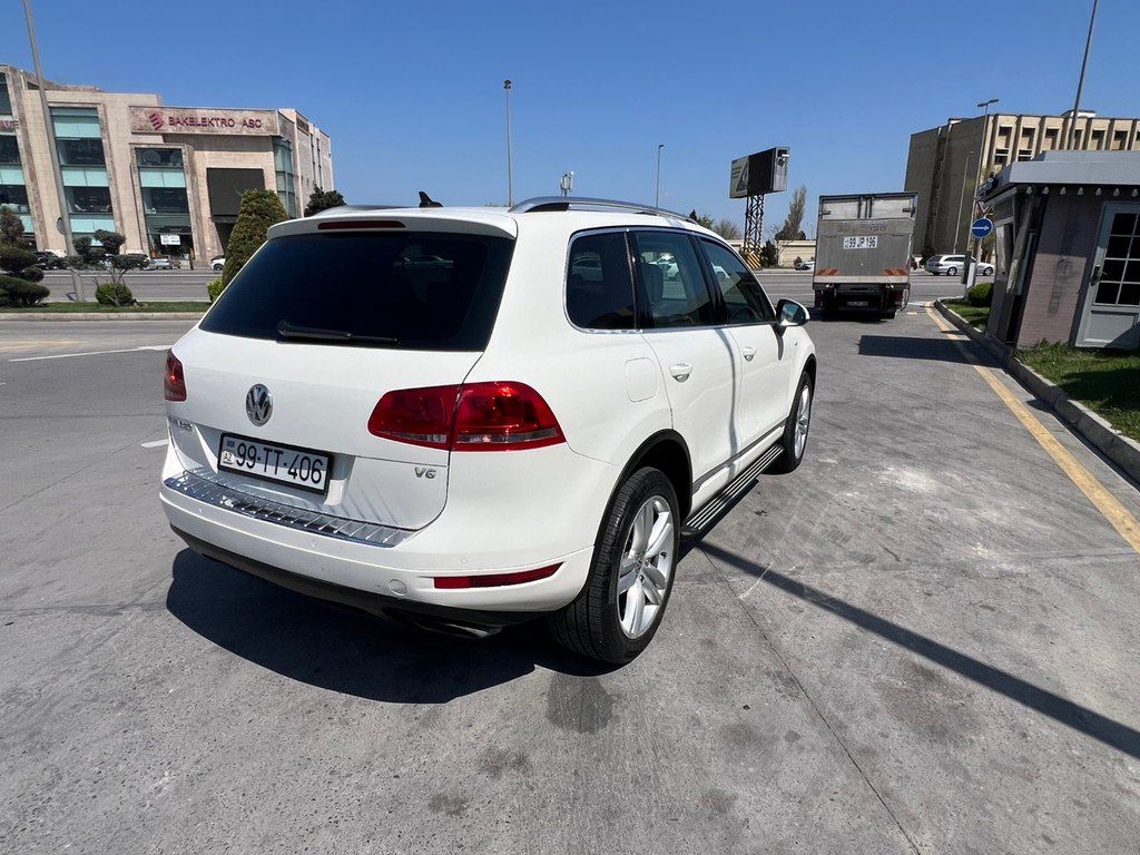 Volkswagen Touareg, 3.6 L, 2011 il, 329 000 km — Avtomobillər, Bakı (11)