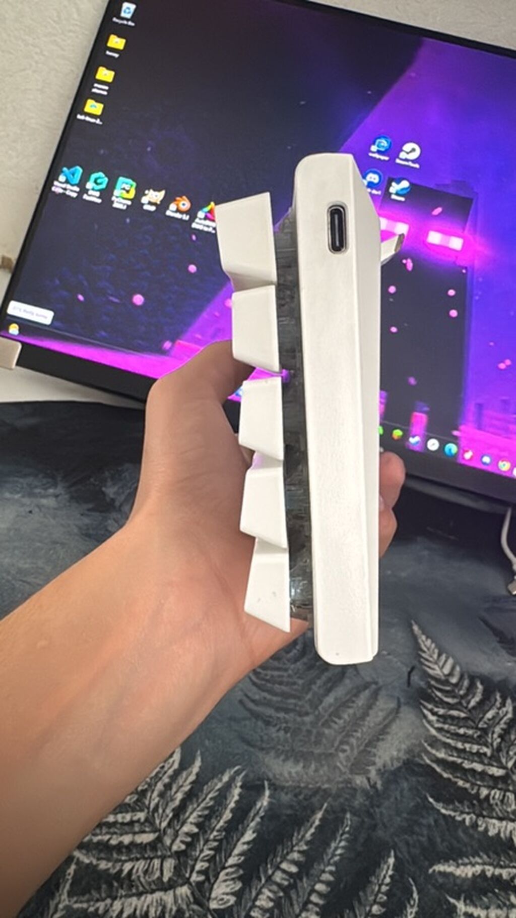 Blue swıtch 63% keyboard rgb tam ıdealdı ışlemılmeyın swıtchlerınde — Klaviaturalar və siçanlar, Mehdiabad (3)