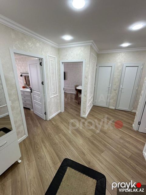 Xətai rayonunda 3 otaqlı Köhnə tikili Satılır, 75 m²