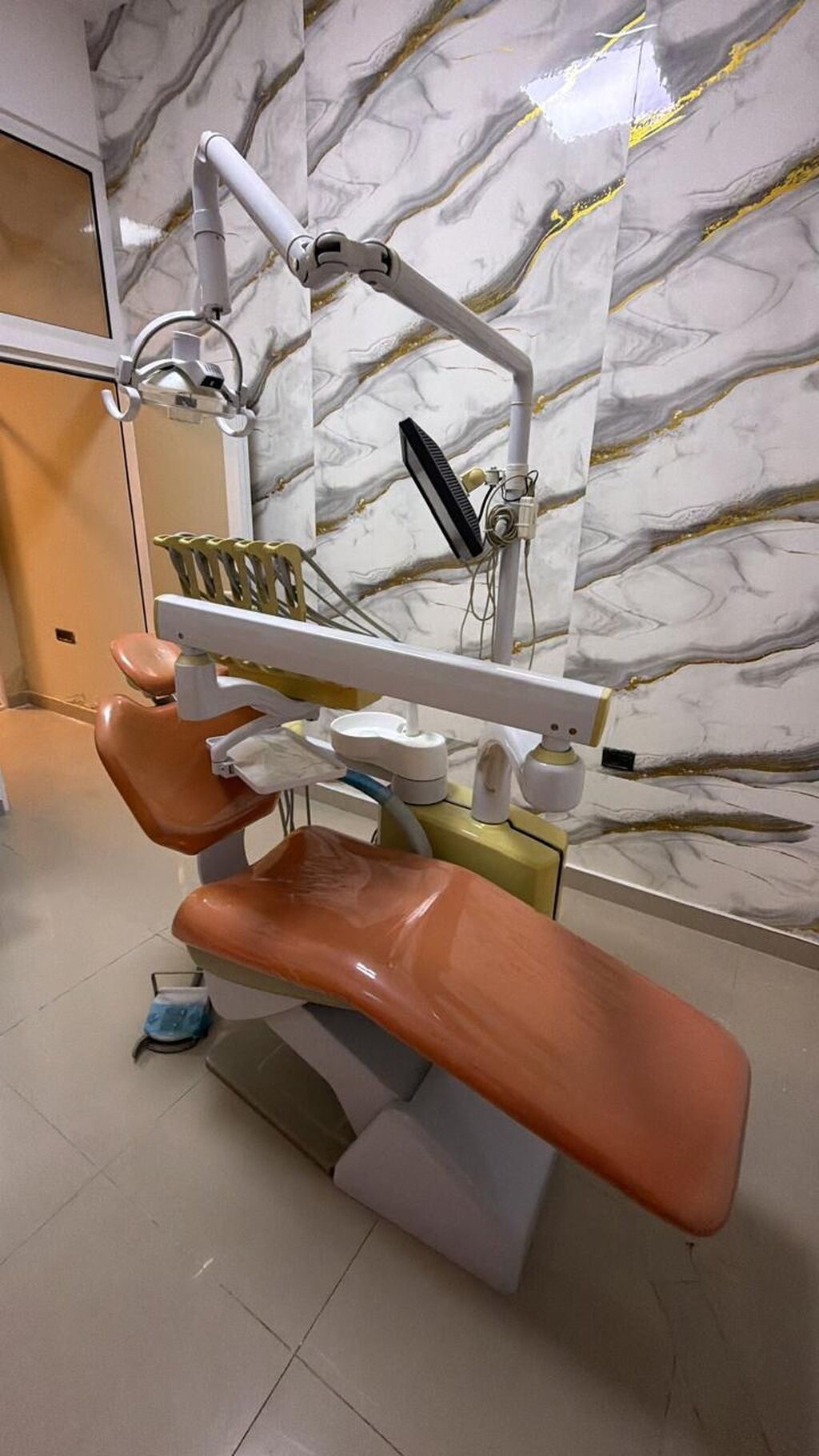 Stomatoloji universal kreslo-avadanlıq dəsti - Ergonomik, tənzimlənən — Kreslo, Pirəkəşkül (2)