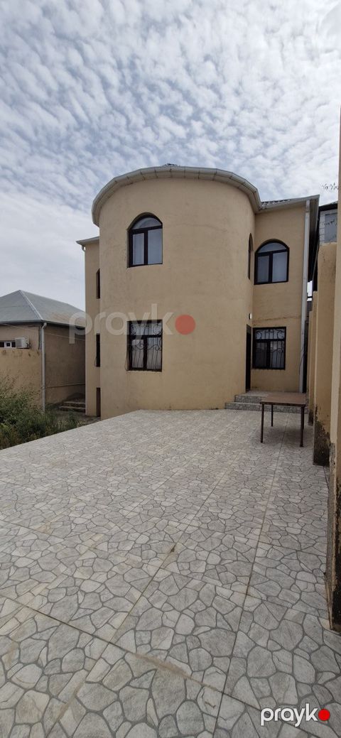 Satılır 7 otaqlı həyət evi/bağ evi 260 m² — Bakı