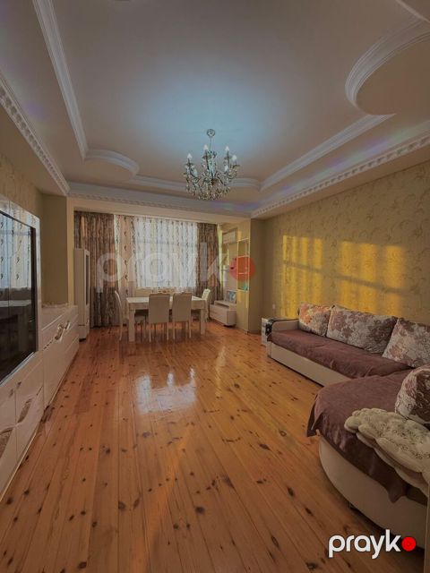 İcarəyə verilir 3 otaqlı yeni tikili 110 m²