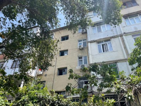 İcarəyə verilir 3 otaqlı köhnə tikili 65 m² — Bakı