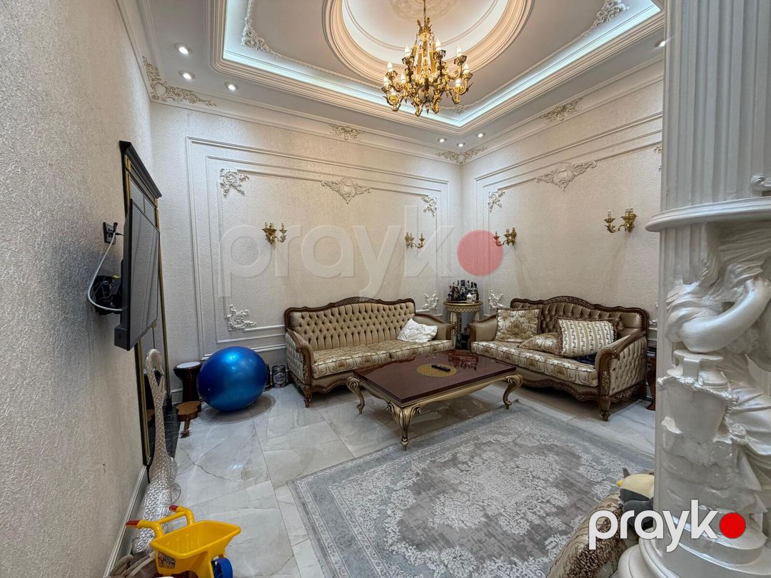 Satılır 4 otaqlı köhnə tikili 215 m² — Mənzil, Bakı (10)