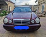 Mercedes E 220, 2.2 L, 2001 il, 475 000 km — Cars