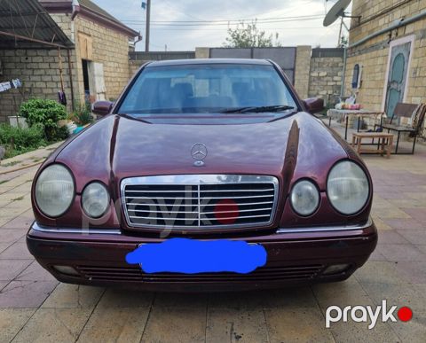 Mercedes E 220, 2.2 L, 2001 il, 475 000 km