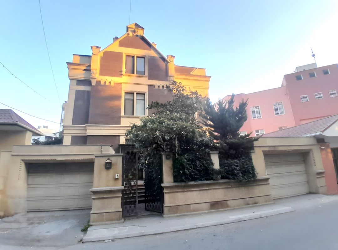 Satılır 20 otaqlı həyət evi/bağ evi 1040 m² — Ev, villa, Bakı (2)
