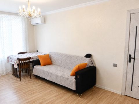 Satılır 2 otaqlı köhnə tikili 60 m² — Bakı