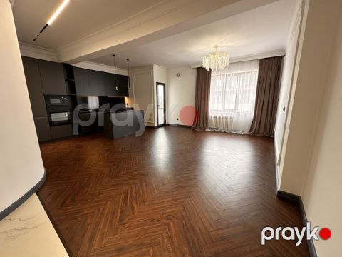 Satılır 3 otaqlı yeni tikili 142 m²
