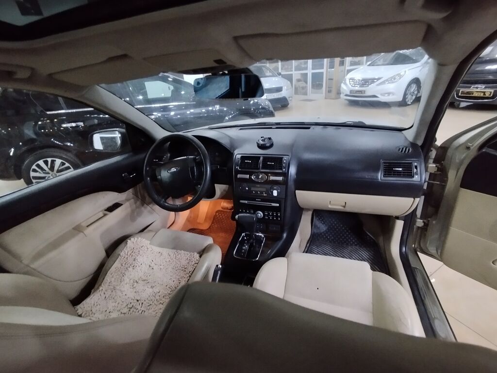 Ford Mondeo sedan Xüsusiyyətlər: - Kuzov: 4 qapılı sedan — Avto, Bakı (3)