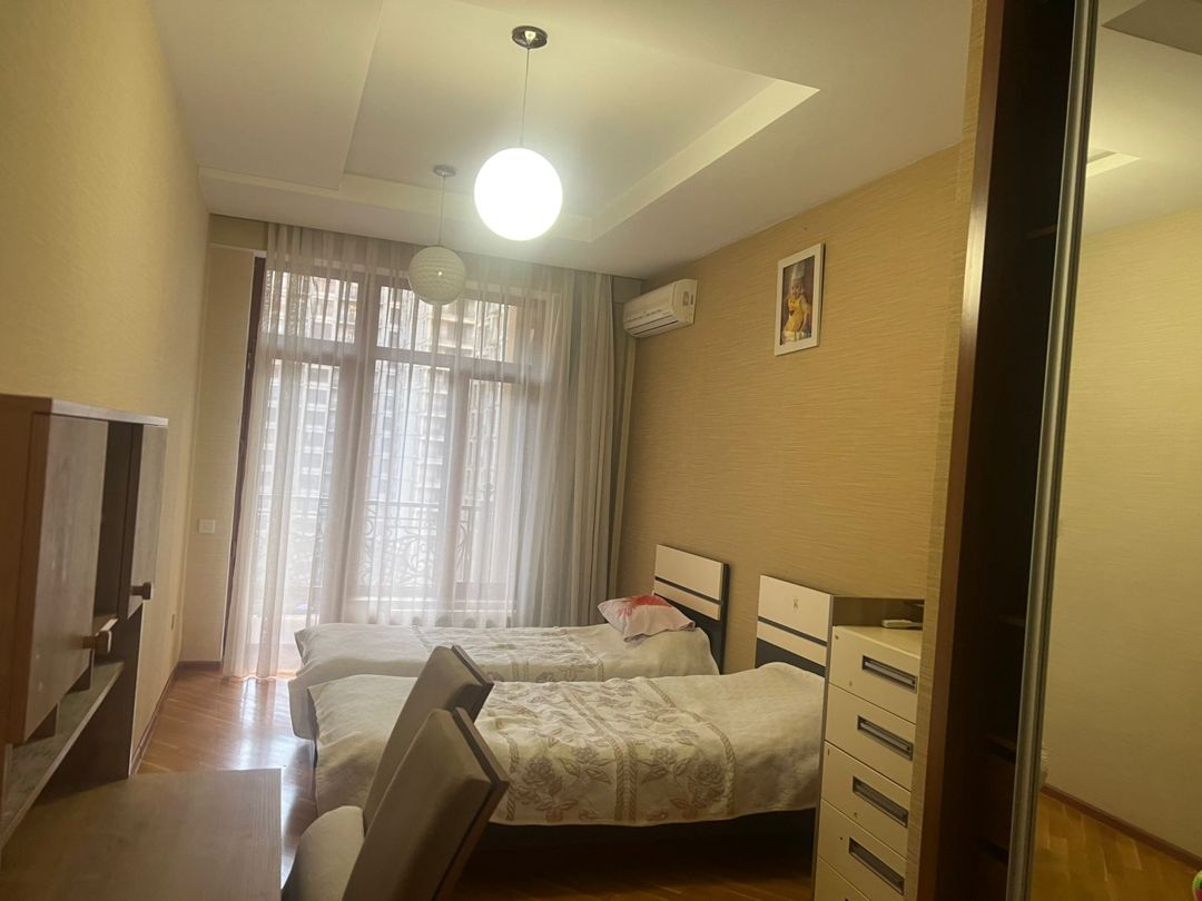 İcarəyə verilir 3 otaqlı yeni tikili 190 m² — Mənzil, Bakı (3)