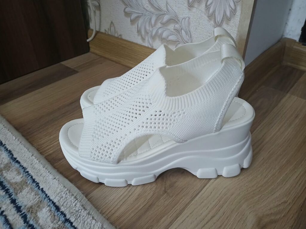 Ölçü: 38, rəng - Ağ, Yeni — Sandal, Sumqayıt (2)