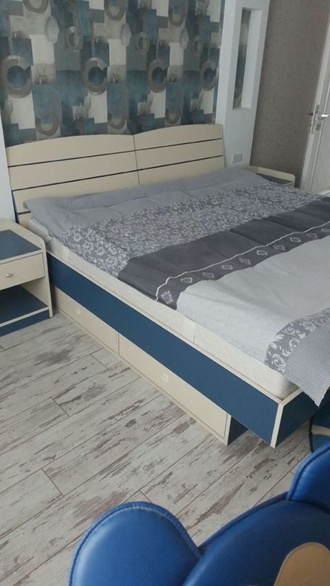 Uşaq/yeniyetmə otağı üçün mebel dəsti Dəst tərkibi: - İkinefərlik — Xırdalan