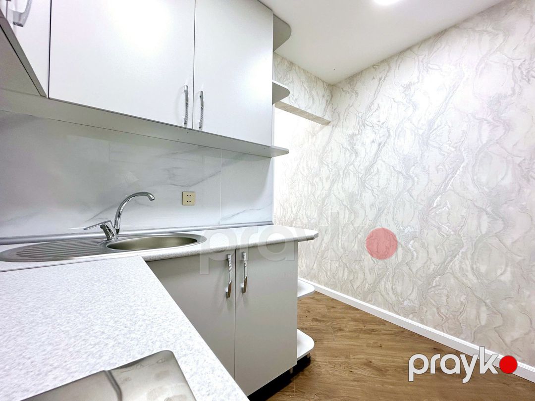 Satılır 2 otaqlı köhnə tikili 65 m² — Mənzil, Bakı (9)