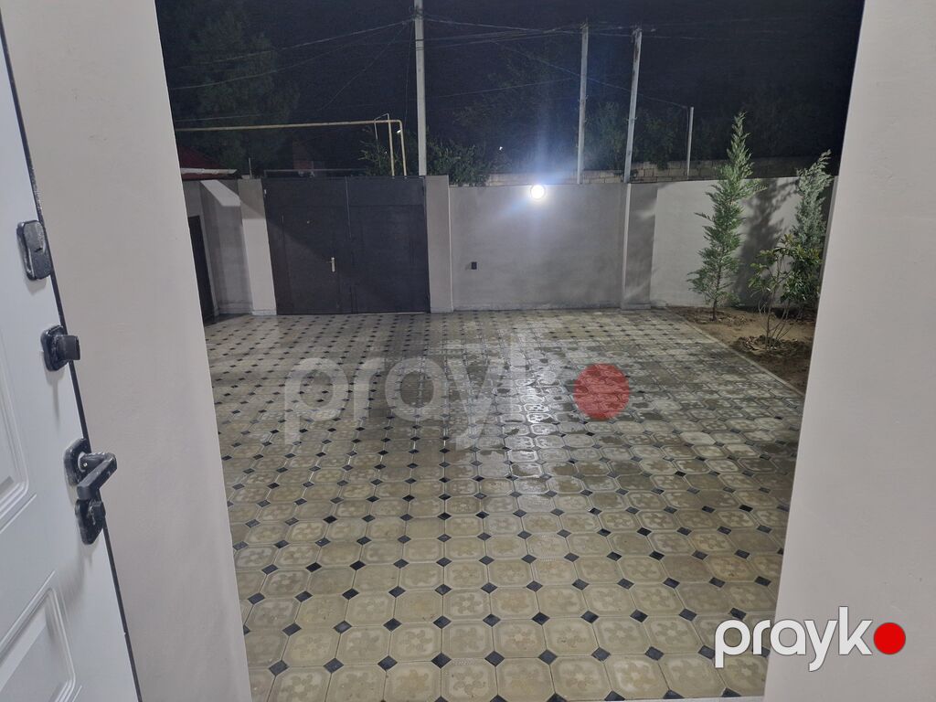 Həyət evi – müstəqil tikili - Tam hasarlanmış, darvazalı həyət — Ev, villa, Bakı (8)