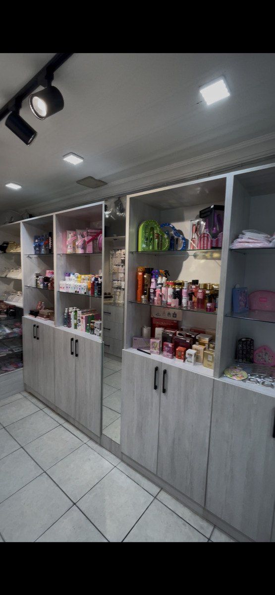 Vitrinlər — Biznes və avadanlıq, Bakı