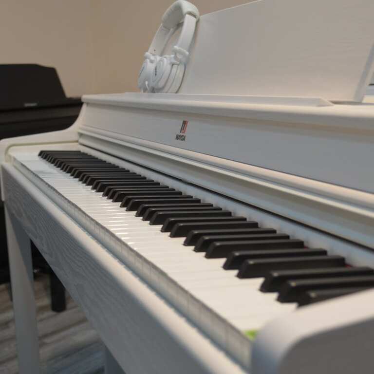 Elektro pianinolar "Mayga" — Musiqiə alətləri, Bakı (4)