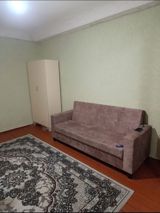İcarəyə verilir 1 otaqlı köhnə tikili 30 m² — Esya