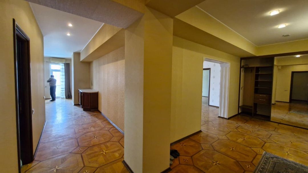 Satılır 2 otaqlı yeni tikili 170 m² — Mənzil, Bakı (10)