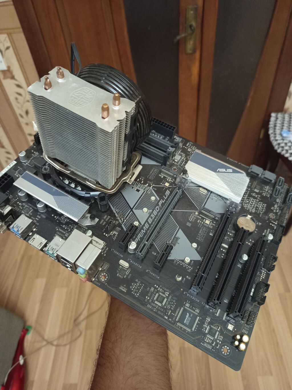 Ram bir saniye olsun bele islenmiyib tezedi I7-9700kf + ana plata b360 — Ana platalar, Bakı (4)