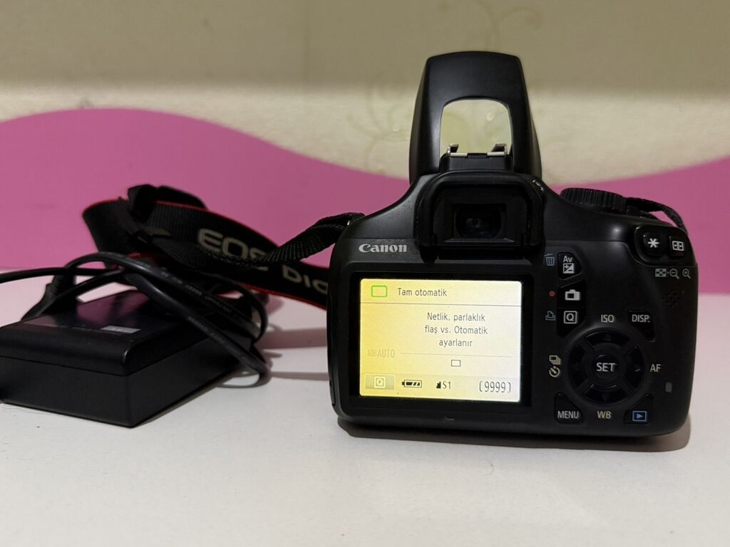 Canon EOS 1100D Dslr fotoaparat + Canon Zoom Lens EF‑S 18–55mm — Fotoaparat, Bakı