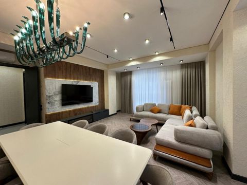 Satılır 3 otaqlı yeni tikili 143.5 m² — Bakı