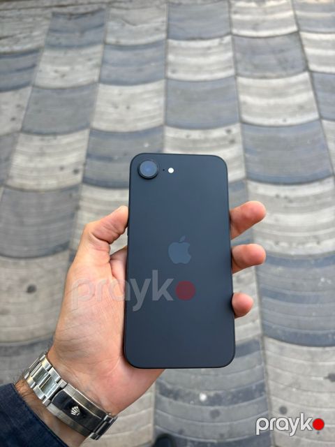 Apple iPhone 16e Black 128GB/8GB