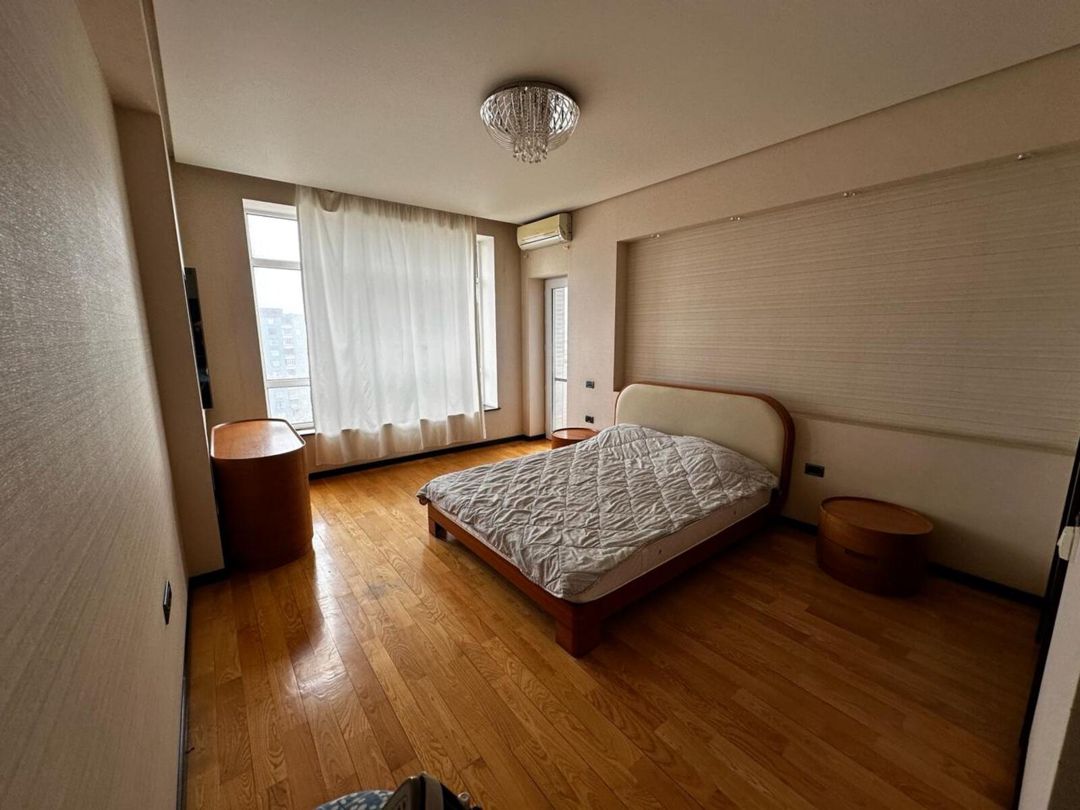 İcarəyə verilir 4 otaqlı yeni tikili 191 m² — Mənzil, Bakı (5)