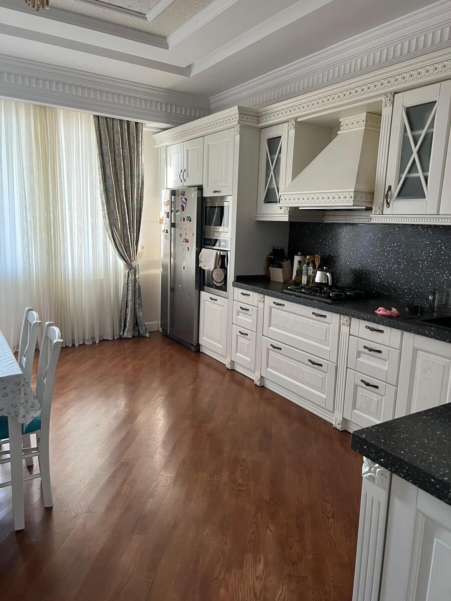 İcarəyə verilir 4 otaqlı yeni tikili 170 m² — Mənzil, Bakı (11)