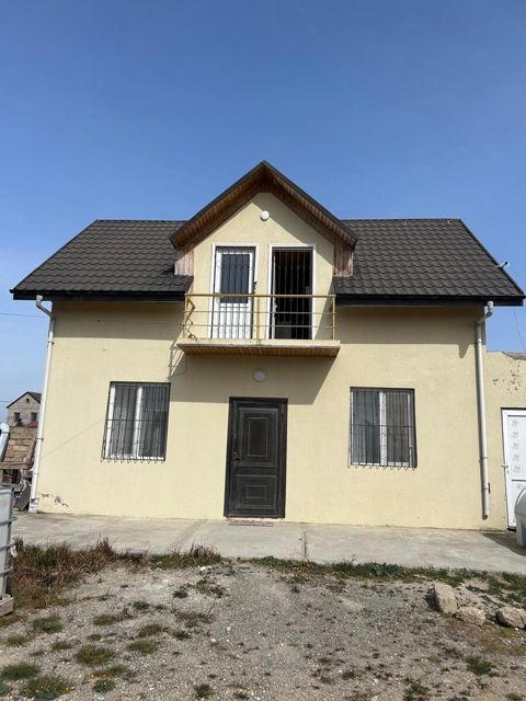 Satılır 4 otaqlı həyət evi/bağ evi 80 m² — Bakı