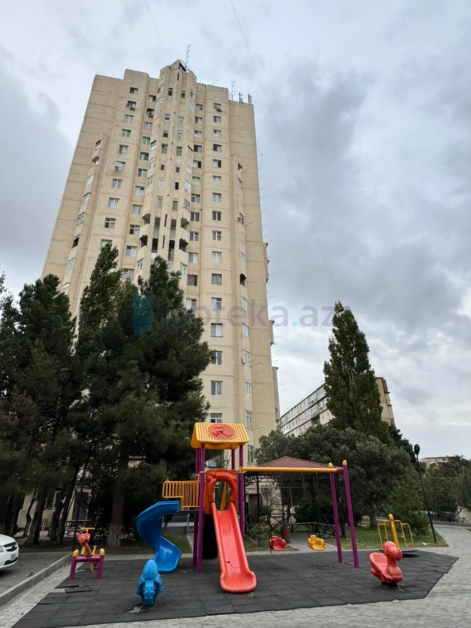 Satılır: 3 Otaq, Köhnə tikili, Binəqədi r., 9-cu mkr q., 90.00 m² — Mənzil, Bakı (2)