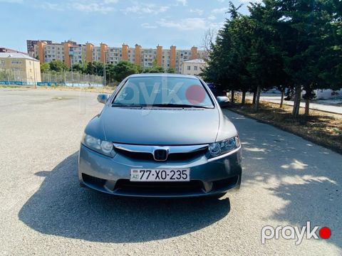 Honda Civic, 1.3 L, 0.9 kWh, 2008 il, 350 000 km