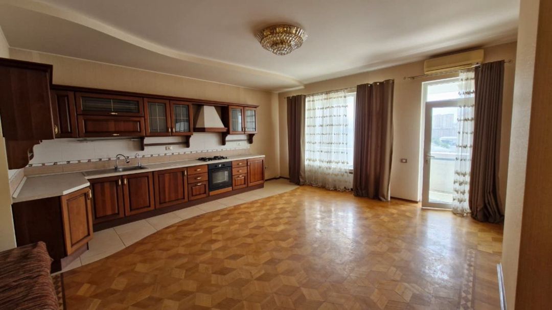 Satılır 2 otaqlı yeni tikili 170 m² — Mənzil, Bakı (8)