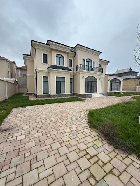Satılır 7 otaqlı həyət evi/bağ evi 700 m² — Bakı